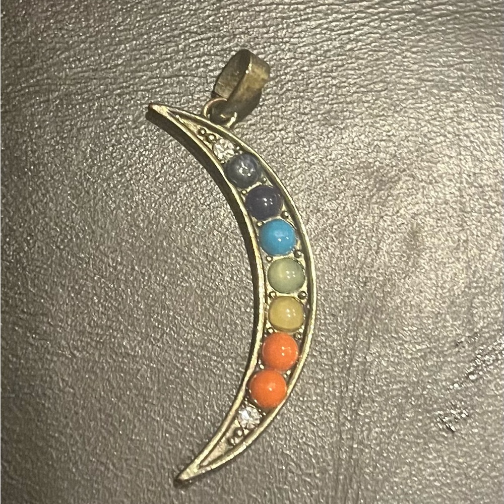 Moon Chakra Pendant - Picture 2 of 10